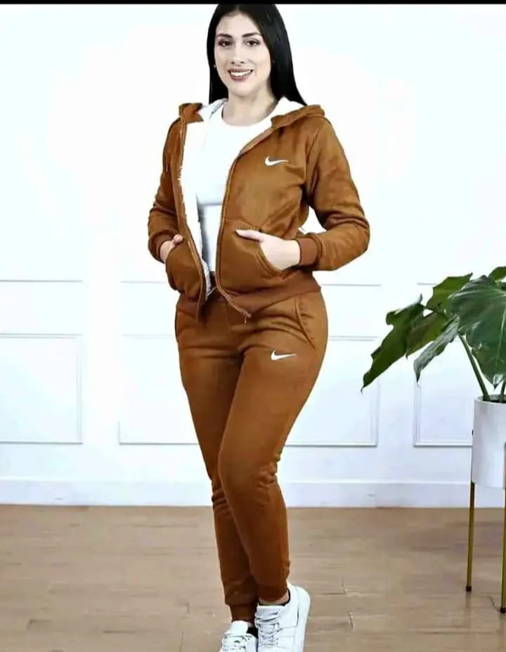 BUZO CON PELUCHE DE DAMA COMPLETO